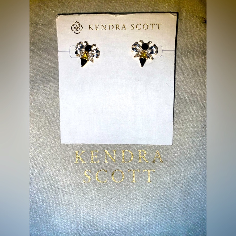 BNWT Kendra Scott Bee Gold Stud Earrings